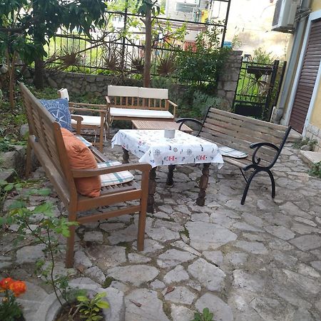 Zelena Oaza U Centru Grada Apartment Rijeka Exterior photo