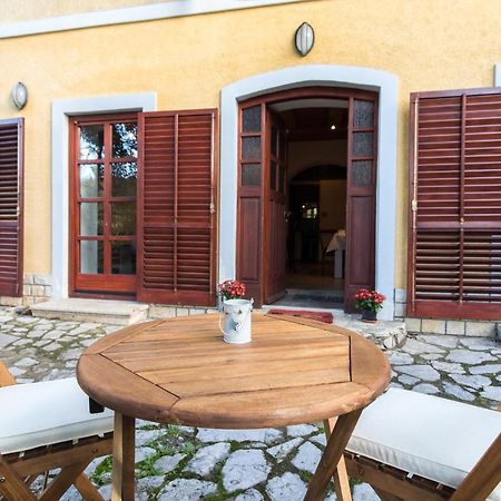 Zelena Oaza U Centru Grada Apartment Rijeka Exterior photo