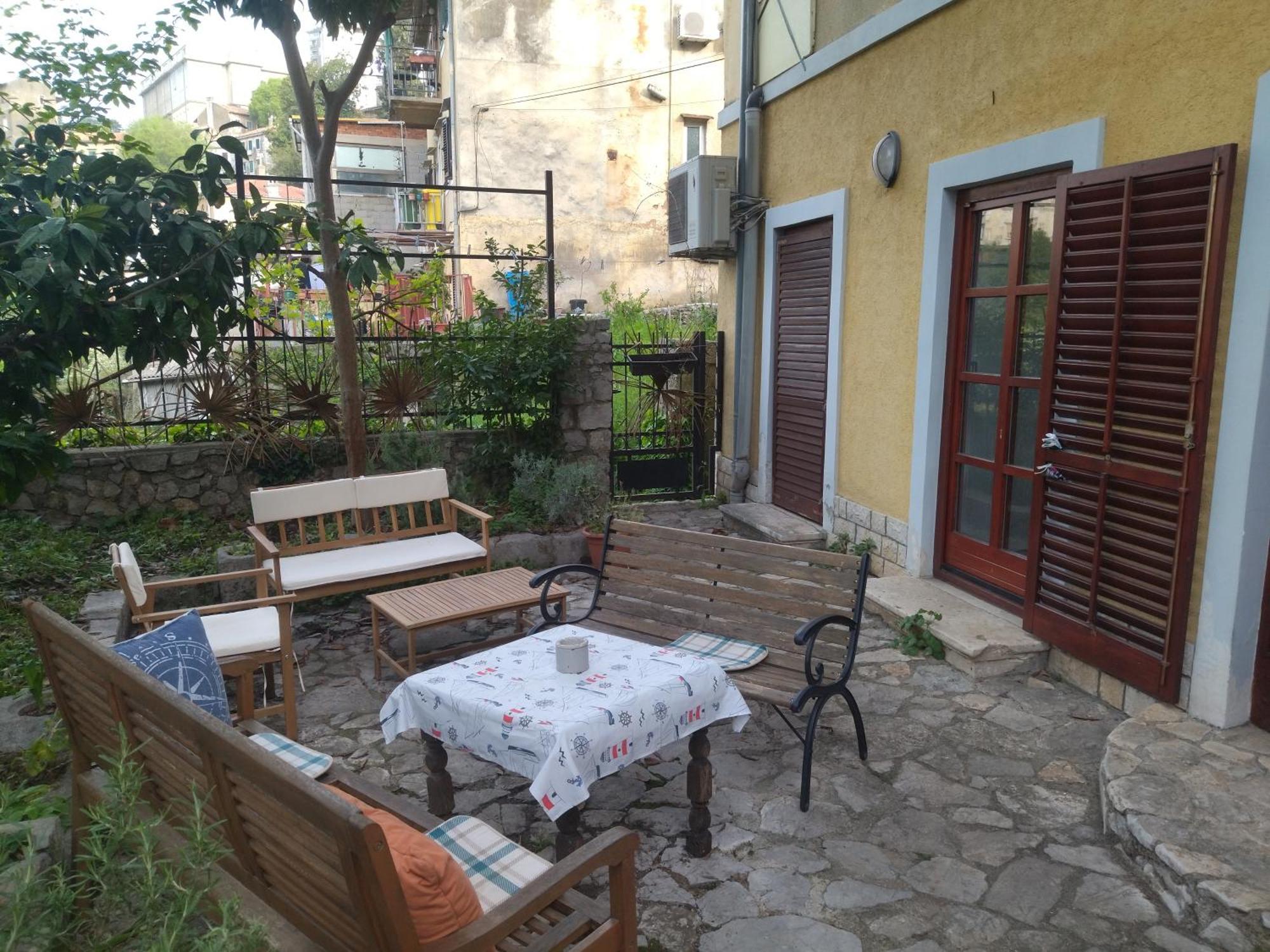 Zelena Oaza U Centru Grada Apartment Rijeka Exterior photo